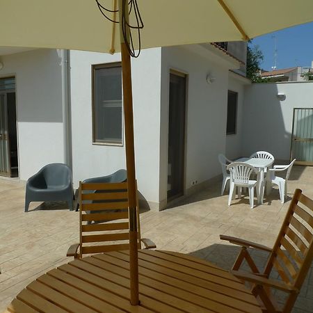 Marina Di Modica Suite エクステリア 写真